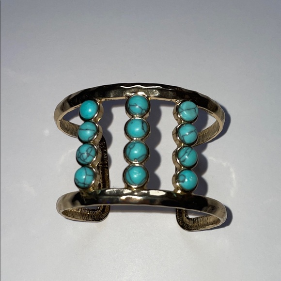 Jewelry - NWOT Gold & Turquoise Adjustable Cuff Bracelet